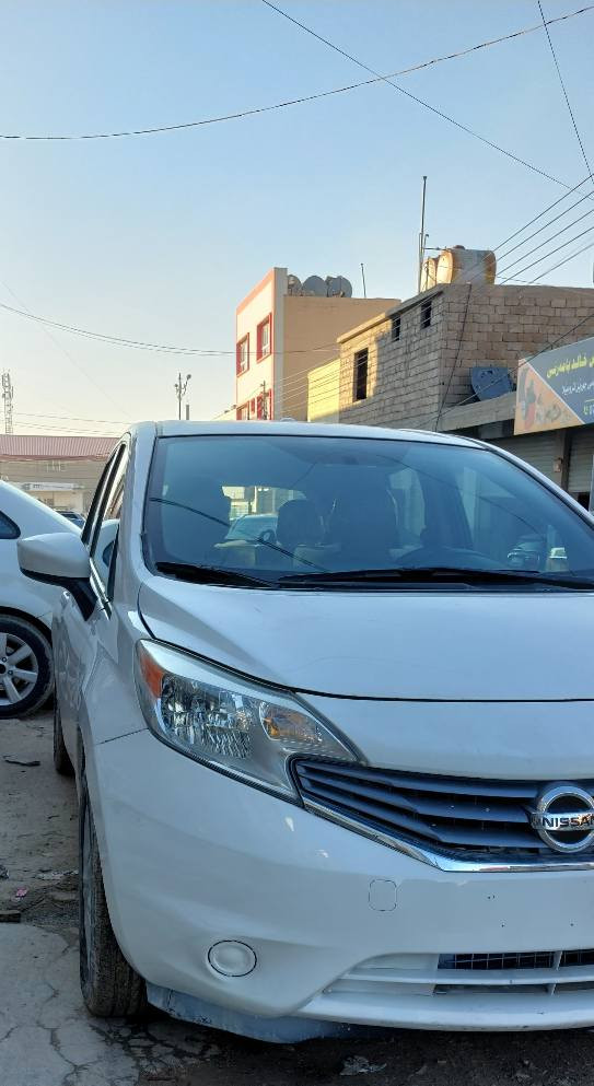 نيسان فيرسا نوت 2016 مواصفات شاشة كاميرة نظام اندرويد يوتيوب تحكم ستيرن كير توماتيك بجم وصندوق كبس بيها جاملغين سايق ونفر صبغ بدون حادث ونص باب السايق صبغ
گير ومكينة وتبريد وكهربائيات مكفولة
تخم تاير دهن مكينة تغليف كشنات صدر كله جديد
نقص فقط بوربرين خلفي
سعر 93 شوية مجال
مكان دهوك
*********** واتساب دهوك, العراق
