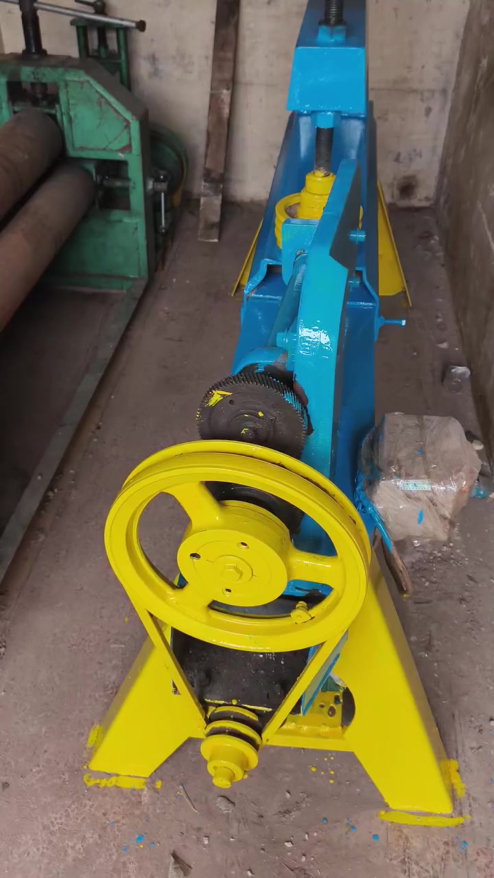 مقص دوار اكبر حجم يكص 160سم مدور كامل ماطور وسويج كهربائي للاستفسار ***********
