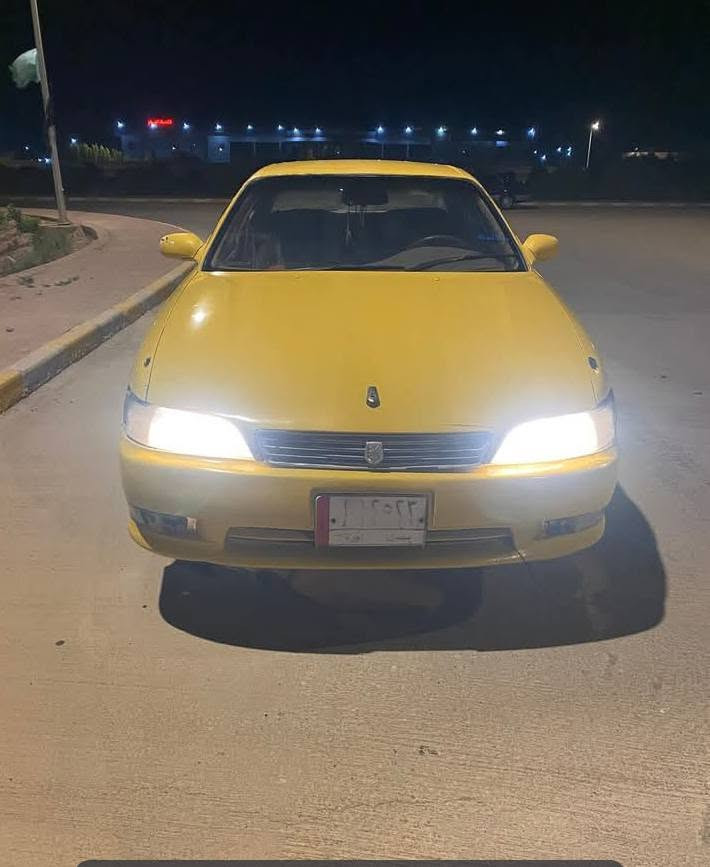 السلام عليكم  سياره مارك نفخ موديل 2000السياره نضيفه مكفوله من الكص ونقل جثه كهربايات شقاله مكينه وكير نضاف حداديه زينه االسعر 28وبيه مجال قليل المكان  البصره الحيانيه رقم الهاتف  ***********
