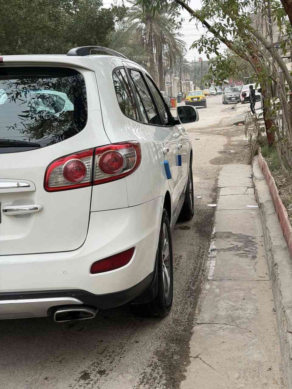 سلام عليكم سنتافيه 2012 سياره   ماشيه 131سياره حلوه  مال بيت   رقم  اربيل  بسمي شخصيا فول   واصفات   اربعه سلندر 
فتحه تحكم  جهتين  بصمه  حساس  مري شفط   كروس سرعه   كامره   مرايه  عاكس  للضوء  سياره  جديده  بيه  صبغ  شويه  بقبغ الجنطه  اثر   شخوط  وشخط   بحافه  الباب   اليمنه  موجود  سوناره  مكينه  جديده  تخم  تايرات  جدد   سياره  جاهزه سعر 150 وبيه مجال   للستفسار ***********
