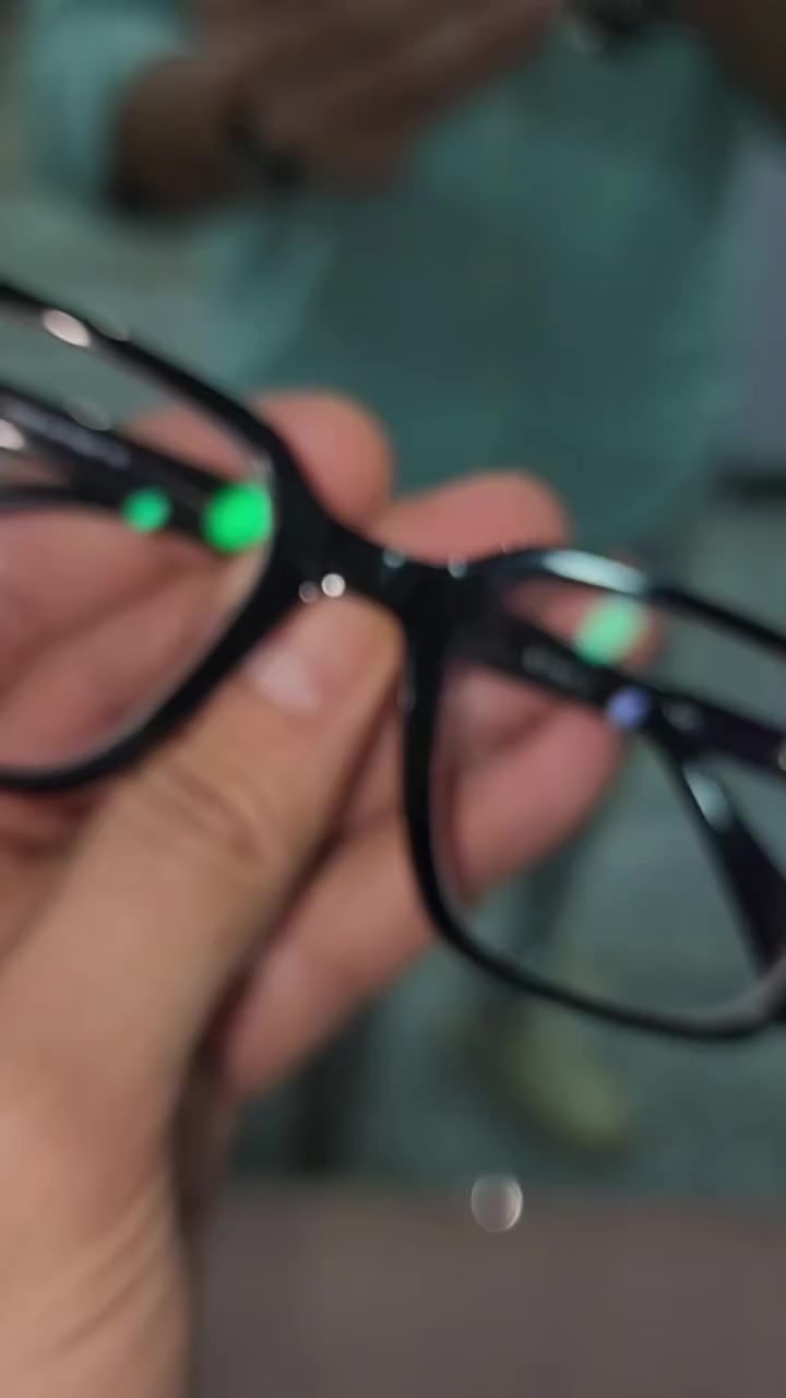 #مصطفي_فتحي_للبصريات دايما معاك لراحه عينيك 😍😎
#نظارات_رقم_واحد_في_اسوان ✔️
01111995224
عناوين الفروع :
📍السوق السياحي خلف مدرسه الكاثوليك  بجوار صيدليه السد العالي
📍 طريق السادات-الرضوان امام مركز الفرقان و دار العيون 
📍 نهاية شارع المطار ناصيه سوق الخميس


**إذا كنت صاحب هذا الإعلان وتريد حذفه لأي سبب، رجاءا أرسل رسالة إلى الدعم الفني**