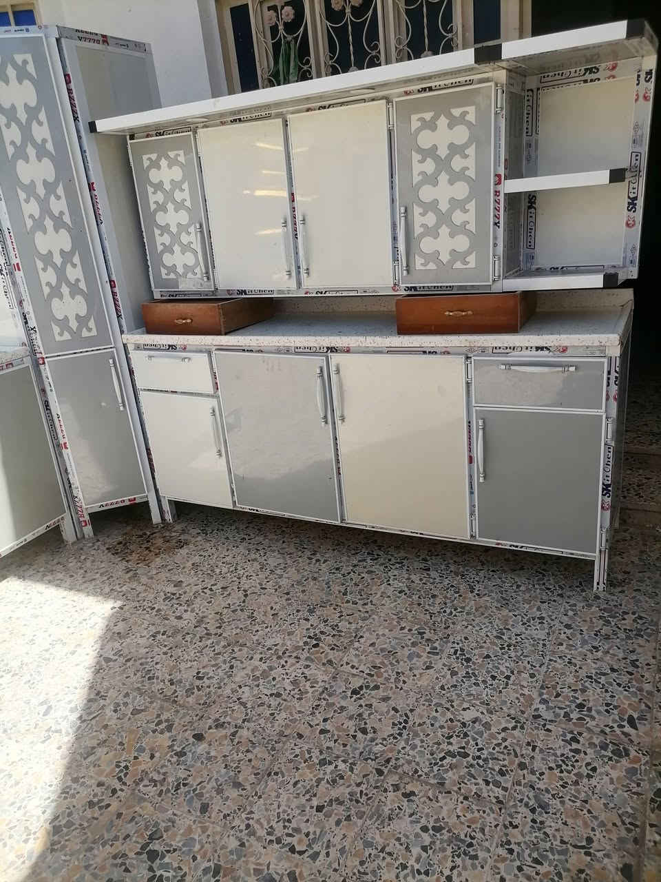كاونتز تركي كله مرمر استعماله قليل للبيع سعره ٦٥٠ وبي مجال اتصال هاتفي ***********
