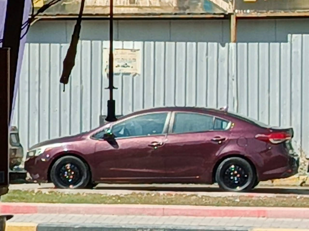 كيا فورتي ٢٠١٧ رقم اربيل ب اسمي صور امريكا بدون حادث وبلعراق تبديل جاملغ جهة السايق اصلي بدون دواخل وصبغ بين باب السايق والخلفي قليل السيارة جاهزة كير ومكينه بلاد تبريد ثلج 
صدر جديد قبل اسبوعين بدلته امامي خلفي
تخم تاير وتخم ويل جدد
 منظومة زنون عالي وناصي الاضائة نهار 
دوشمة كشنات جديدة 
ادانة كامله لمنظومة الاحتراق 
السيارة ماتصرف عليهة ربع دينار شرط بدون اي نقص جةهزة للاخير مكانهة بغداد الشعب حي سومر شارع المدارس ‏‪ 
السعر ١٢٠ وبيهة مجال للشراي  
‏‪***********‬‏ اتصال و واتساب 
مكلف بلنشر الشراي يتصل
