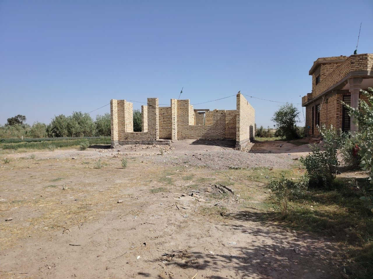 خلفه بناء طابوك بلوك فرمستون شغل درجه اولي استلام مهندس شغل كل نواحي بابل ***********
