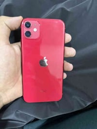 آيفون ١١ • نظيف ٩٠٪ • بطارية ٧٠٪