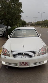 ٢٠٠٧ • أصفر • سقف زجاجي