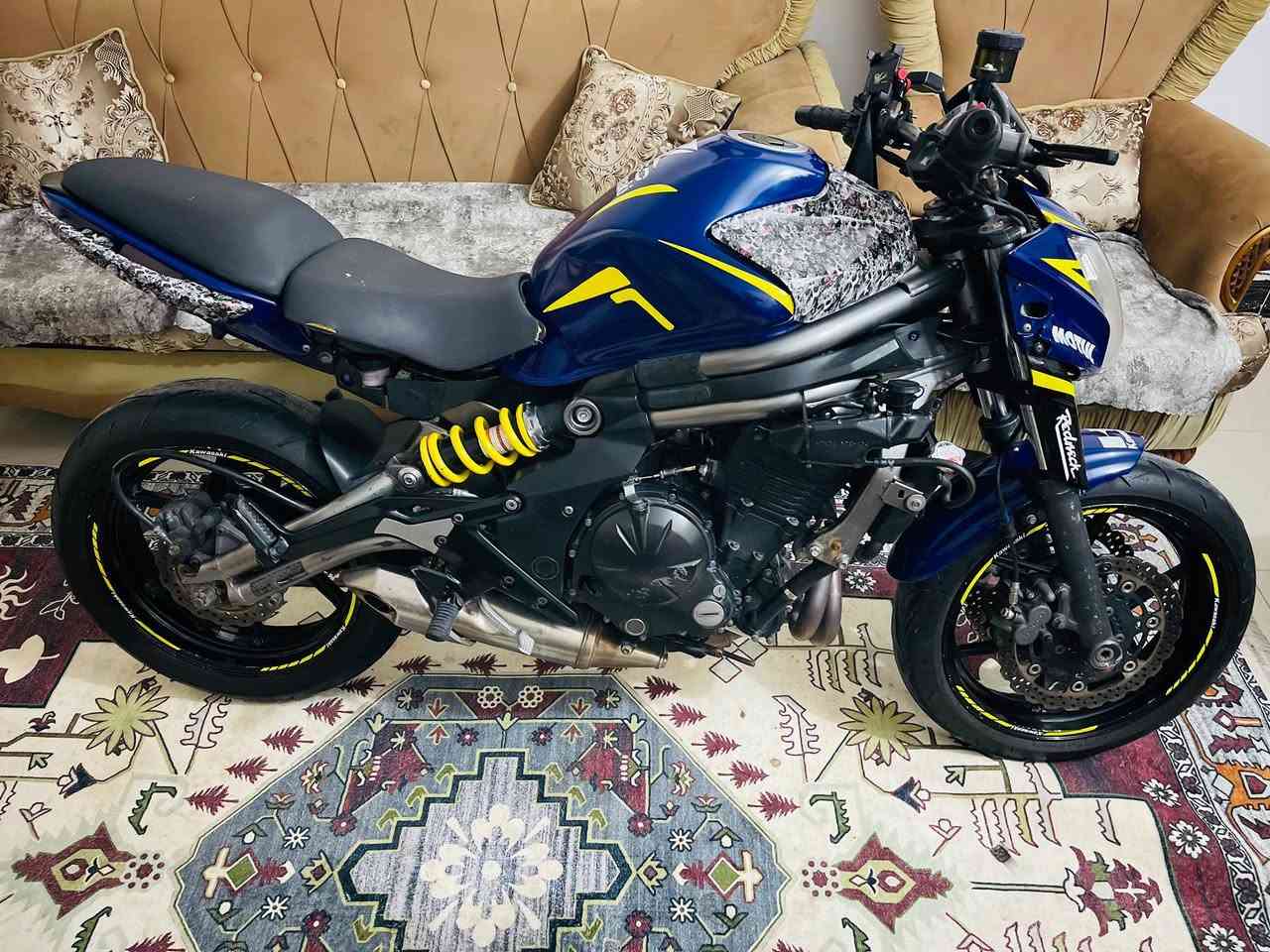 للبيع كاواساكي 650
عداد إلكتروني ميل– مكفولة
تايرات جدد – 6 نمر
معدل وشلعه ب3 تعلك قوية كلش
كهربائيات كلها شغاله نقص باتري فقط لان صار فتره مامشغلها
سعر مناسب ومستعجل
***********
