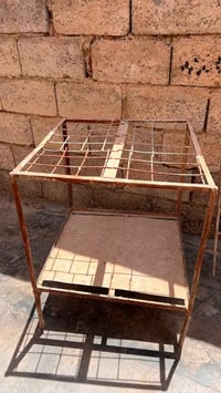 ميز حديد • القلعه