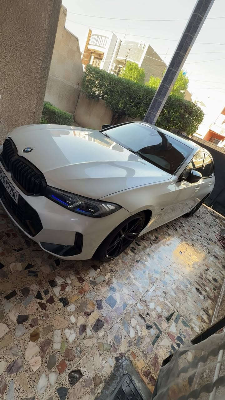 سلام عليكم330 m بكج اصل موديل 22 ماشيه 63 الف كيلو حادث جاملغ وبنيد جهه السايق قطعتين صبغ ايرباك طاك  محدث دعاميات ولايتات 23 ام بكج رقم اربيل باسمي سياره جاهزه ومناقصهه شي مكاني بغداد السعر 24 ونص بيهه مجال ***********
