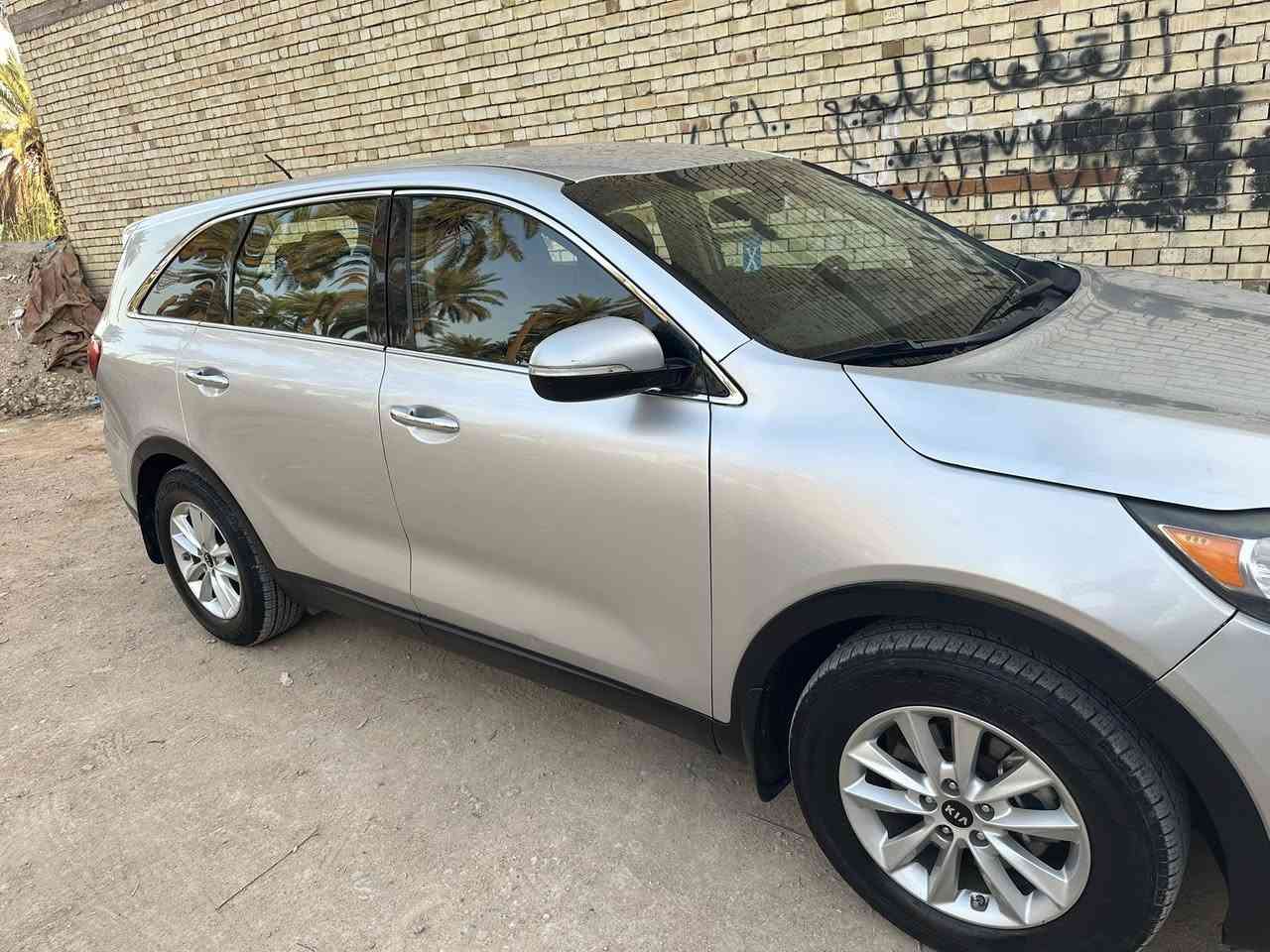 سورنتو موديل 2019 امريكي سته سلندر سبعه راكب لمكان كربلاء اتصال ***********  سعر  230$
