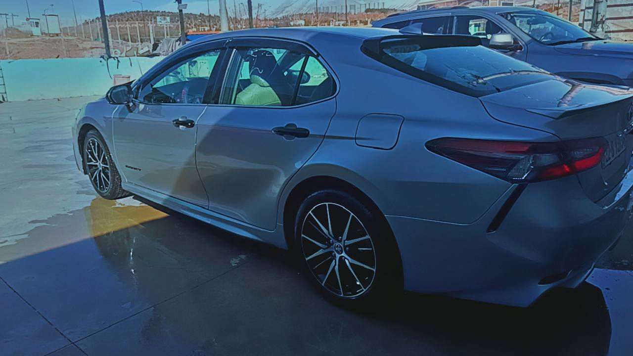 السلام عليكم
كامري 2023 se 

ماشيه (فقط 43) ألف فقط
السياره كلش حلوه وكاعده 
داخلها يجنن ع وضع الشركه
وبلعافيه ع الي ياخذها
1-تحكم استيرن
2-شفتات استيرن
3-توقف ذاتي 
4-تحديد مسار 
5-كروس سرعه
6-مود قياده 
7- نضام ال eco
8-نضام ال normal
9-نضام ال sport
10-كار بلي

ضرر السياره بونيد مبدل تجاري وشبرين باب السايق شويه ملاحضات 
السعر
205 وبيها مجال 

مكان السيارة طوز خورماتو أو سليمانية 

للاستفسار  ***********
متوفر (واتساب + ماسنجر )
