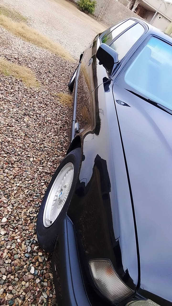 السعر خاص
بي ام حجم730  محرك -8-v- اصلي بليته وشاصي موديل 93 رقم نينوى الماني سنويه نهاية عام 29 الشرعي بالمنطقة بالمنطقة سياره وضع شركه كلها  بلاد- بس  الصبغ مالتها حراري  13$ ورقه سياره تحفه فنيه  داخل وخارج نادرة الوجود  مصروف عليها أكثر من 40 $ورقه  من كفر +ميكانيك 
التفاصيل
 سياره بلاد ليميتد 
 محرك- 8-سلندر اصلي 
محرك وكير شرط 
بجم عريض 
كشانه كهرب+ هيتر 
دبل ارباك
كشنات جلد اصلي
دبل جكمجه 
تدفئه تبريد 
داخل صاج ملكي 
فتحه بالسقف 
مري كهرب 
مسجل شاشه 
مثبت سرعه 
حساسات أمامية وخلفية 
كاميرات ثلاثية الأبعاد 
ويل شعاع مع الأسبير 
تخم تاير جديد 
تخم صدر امامي جديد 
برده خلفيه كهرب 
مكان السياره الموصل ناحيه القياره قريه الجدعه 
ترهم مقدمه_ 50-$ ورقه والباقي على شكل دفعات شهرياً 
رقم صاحب السيارة 
آسيا ***********
كورك ***********
