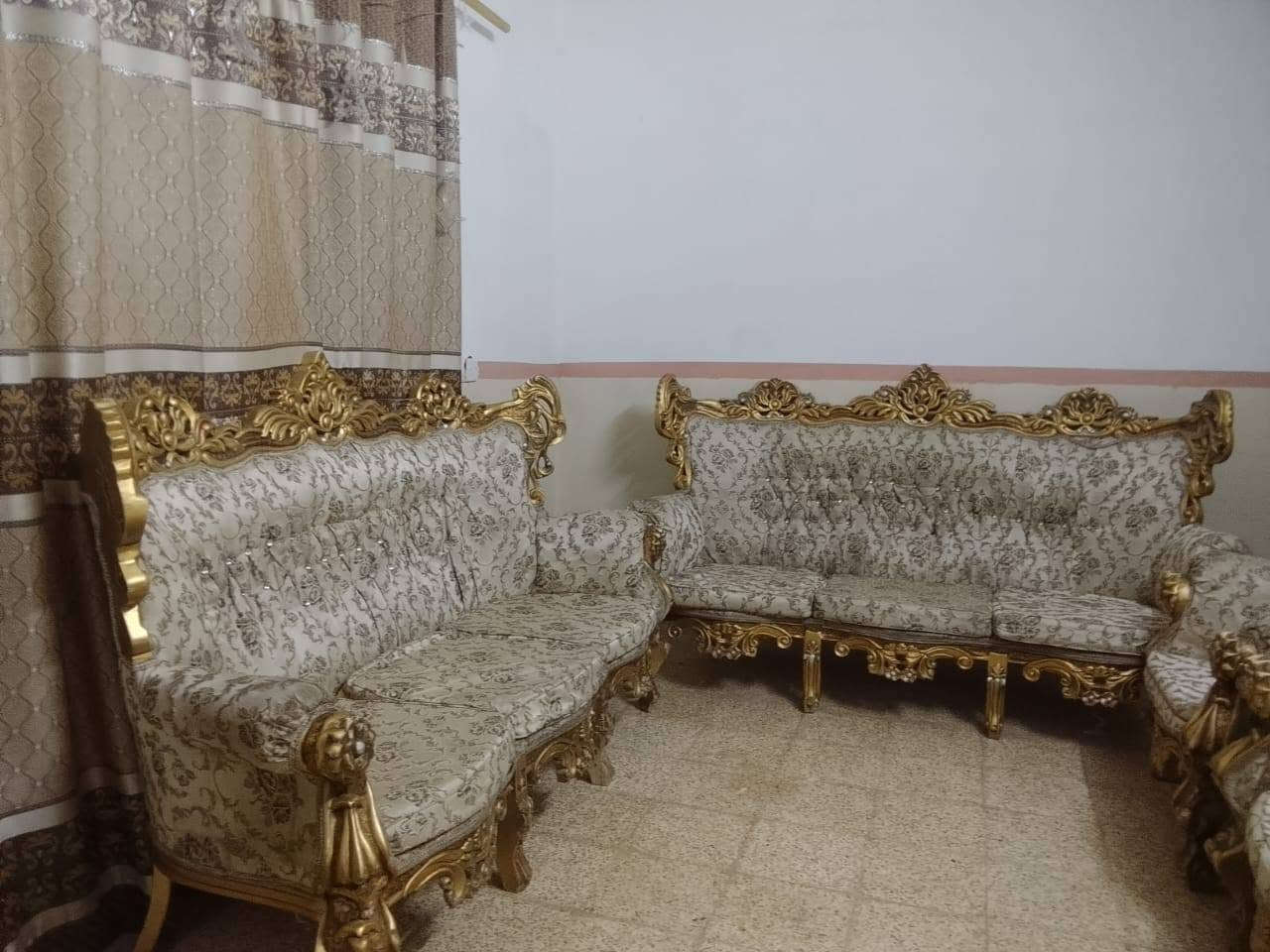 ديوان ملكي نضيف مابي عيب سعر 150 وبي مجال مكانو  قوسيات تواصل خاص


**إذا كنت صاحب هذا الإعلان وتريد حذفه لأي سبب، رجاءا أرسل رسالة إلى الدعم الفني**