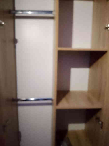 تتوفر كناتير خشب mdf واحد باب واثنين باب 
للتواصل والاستفسار واتساب الصفحة ***********
