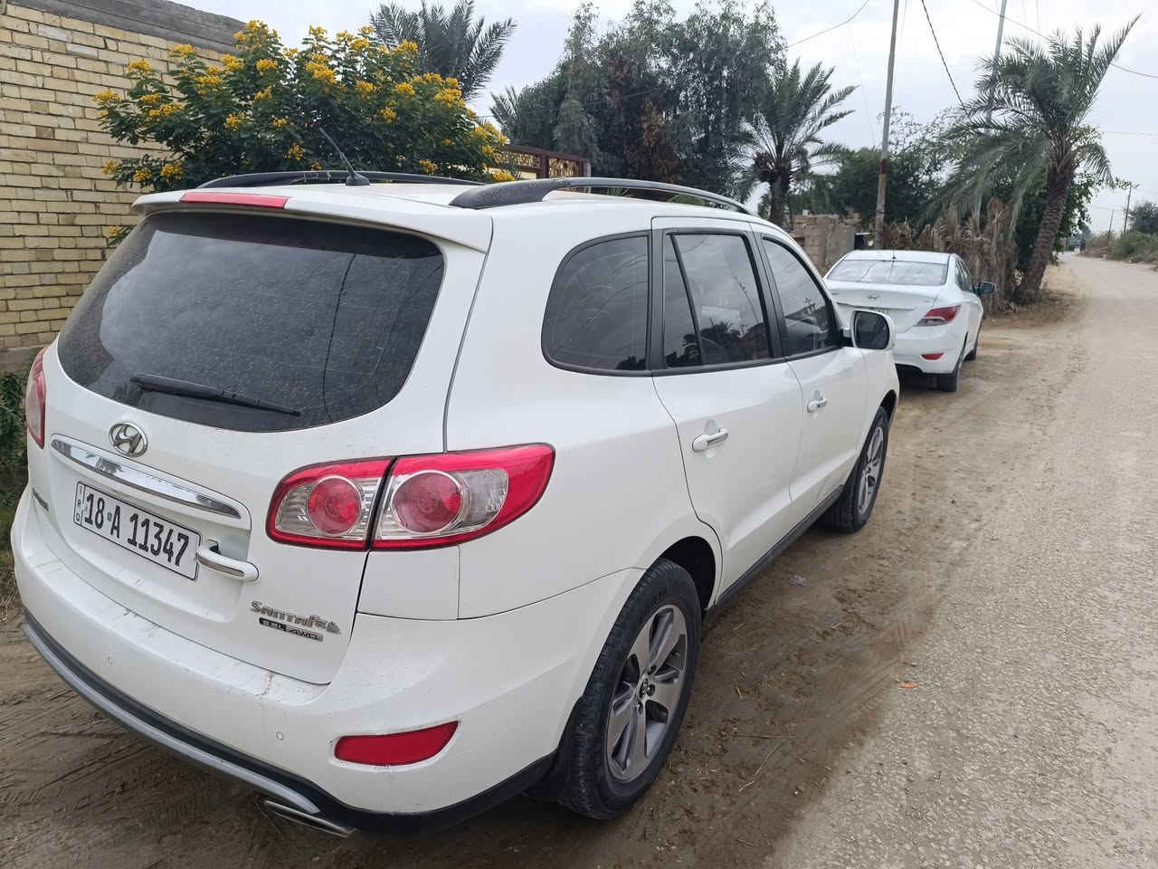 سنتافي 2012 فول مواصفات خليجي
محرك سته سلندر فور ويل 4×4 بصمه
فتحة سقف 
شاشه كبيره حساس كامره 
مري شفط إشارة بالمري 
كشن سائق كهرباء كشنات جلد 
7 راكب 3 قطع تبريد 
محرك و گير بحالة الوكاله 
ماشية 136 حقيقي 
 بارد باب الامامي الأيمن شبر فقط و 
استبدال قبق جنطه بدون حادث 
 الرقم انكليزي بابل باسمي 

السعر 165$
***********
