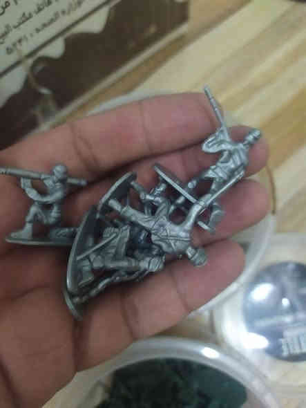 130قطعه للبيع كلهن 25مع التوصيل ***********
