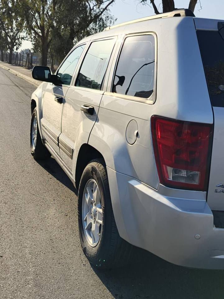 مودیل 2006سەنەوی تازیە تا 2028سنویە بە ناوخۆم نێوچاملخ بێشوە بۆیاخە بێ ناوە گرتن چوارپە ڵە کارتێ هیە تبرید دبڵ اکسڵ چوارتایە تازەی لەژێرە پێشوپشتی تازە توند کراوە تەوە سیارە کە بێ مەسروفە سیارە کە کۆبۆنی بەنزینی هەیە سەعری 101وەرەقە   شوێن کەرکوک فەیلەق ڕە قەم مۆبایل ***********    *********** كويسينجاك, أربيل
