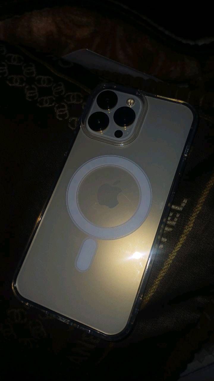 13 برو ماكس لون ذهبي ذاكره 512 بطارية 90%, جهاز نصيف خدش مابي الله شاهد استخدامه على ايد وحده اشتريته ب 755 مع الكفر والشاشه حمايه ، بعده ورقه الضمان موجوده ، + شاحنه اصليه 20W ويا ، اريد 700 الف قفله لاحد يكسر بسعره لان ولله بسبب ضرف اريد ابيعه . مكاني زعفرانيه