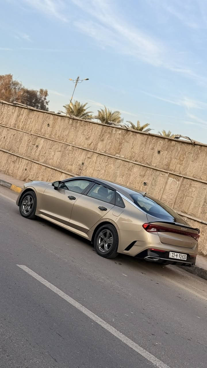 السلام عليكم
للبيع KIA K5   موديل 2022
لون مميز ذهبي 🟡 
عداد المسافة :- ٤٠ ميل   

رقم اربيل 
تحويل مباشر  
سيارة جاهزة ١٠٠٪؜

⚜️المواصفات ⚜️
لايت 4 عدسات زنون
بصمه + تشغيل عن بعد
هندبريك بصمه
رادار جانبي + امامي خطوط المسار 
قيادة ذاتيه 
اوتو هولد 
شاشه كبيرة 
كامرا دواره 
تبريد دجيتل
وبقية المواصفات المعروفه 

ضرر السياره :- باب خلفي خلف السكن صبغ + نص باب السكن صبغ فقط  
السياره استيراد خاص من وصلت اتضح بيها كلير امريكا فقط كلير طبقة شفافه بلبوند والجاملغ ثنين بدون حادث بشرط 
بجم كبس وصندوك  كبس 
رقم الشاصي :-5XXG14J24NG098538

للاستفسار الاتصال ***********
