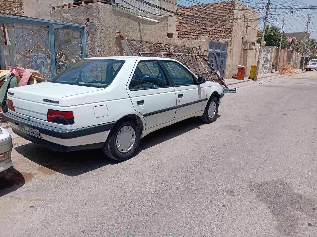 بيجو 405 للبيع موديل 2009 بأسمي رقم انكليزي بغداد العنوان النجف سعر 38 وبيهه مجال رقم ***********
