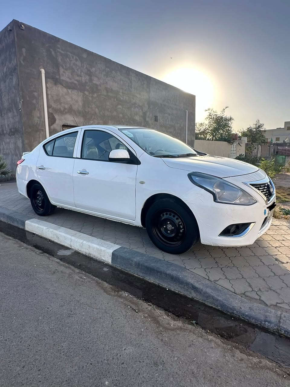سلام عليكم نيسان سني هندي 2021رقم اربيل تحويل تريد وكاله كفاله مكينه كير حداده تبريد صبغ تبديل ضربه كله كفاله بيها بارد جاملغ وباب سياره فقط الباقي كفاله  شرط احله من صور وع وضع شركه جاهزه شاشه كامره دوشمه حساسات سماعات خلفيه سنترلوك زنون عالي ناصي جاهزه ومابيها اي نقص مكان سياره (بصره)السعر (96)وبيها مجال ***********
