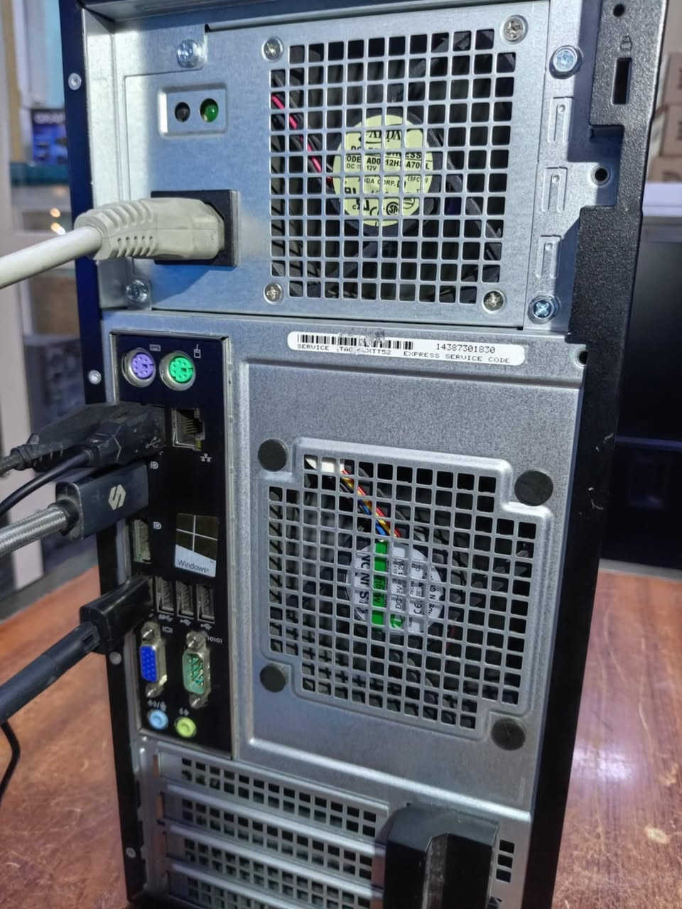 موصفات معالج جيل الرابع 4570 core i5
كرت شاشة داخلي

رامات 8

قرص صلب 500 كيكة + 128 SSD كيكة منصب علي الويندوز يعني السرعة صاروخ 

يجي وياها كيبورد RGB وماوس ارجيبي همين + فلاشة 128 كيكة + مروحة جديدة غير مفتوحة منل باكيت 
السعر 110 وبها مجال لطيبين 
رقمي واتساب ***********
عواني بغداد منطقت الشعلة
