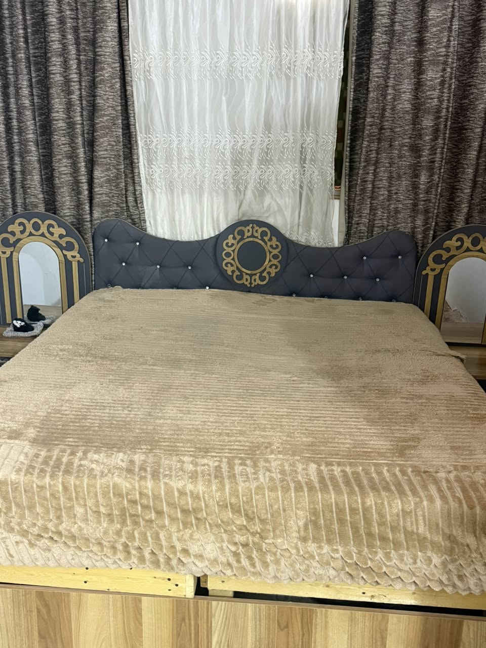 غرفه البيع بسعر مناسب خمس قطع بس مشكله سجه مال كنتور يرادلهه تبديل


**إذا كنت صاحب هذا الإعلان وتريد حذفه لأي سبب، رجاءا أرسل رسالة إلى الدعم الفني**