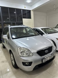 كيا كارينز • ٢٠١٢ • ١٣٤٠٠٠ كم