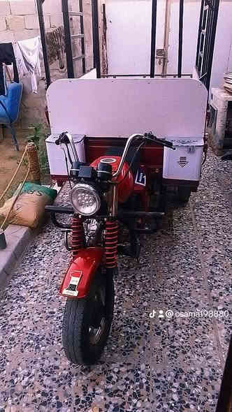 للبيع موديل ١٧ اوراق كامله مابيهة نقص شغالة سلف وهندر المكان فلكة سلمان رقم *********** باك السعر مليون وبيهة مجال
