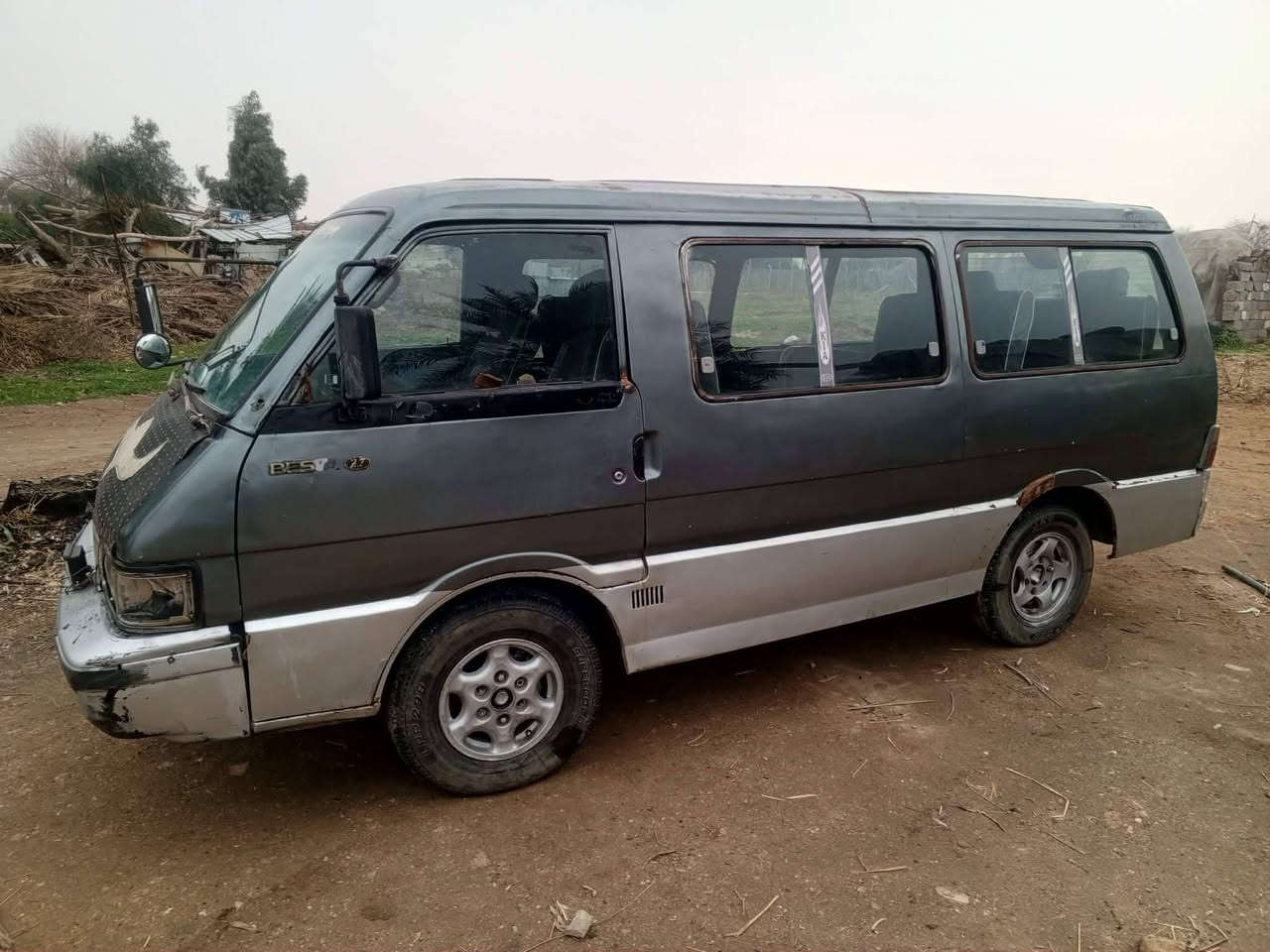 اسلام عليكم من رخصت مدير الكروب كيا بسته موديل94 سياره حلوه وجاهزه لشارع كبل ارقام انكليزيه بس اروح استلمهن وسنويه ل 28 السعر 30بيهه مجال بصيط ***********. ***********
