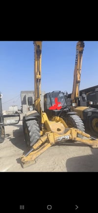 للبيع جي سي بي  موديل 2005جاهزه اي  نقص مابيهه الاستفسار ع الرقم 07811...