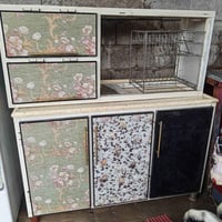 كاونتر الألمنيوم نضيف مابي ضرر او كسر السعر ١٢٥ ألف للاستفسار ٠٧٧٧٠٣٦٩...