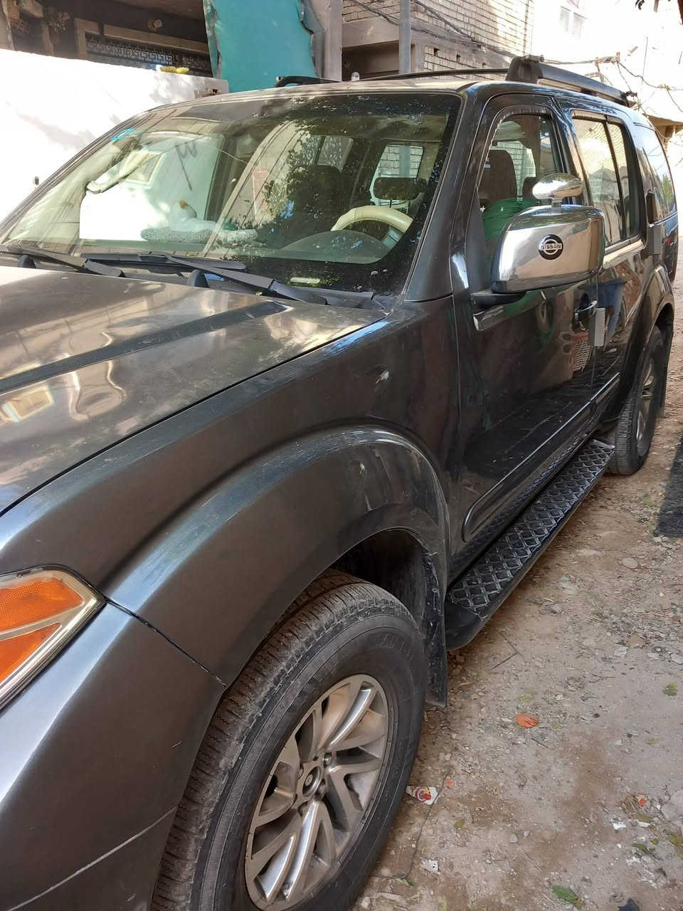 السلام عليكم سياره فافندر 7 قطعتين صبغ بنيد دعامياات كير مكينه خير من الله صدر جديد خلفي امامي العنوان بغداد سيديه السعر 85 رقم الهاتف ***********
