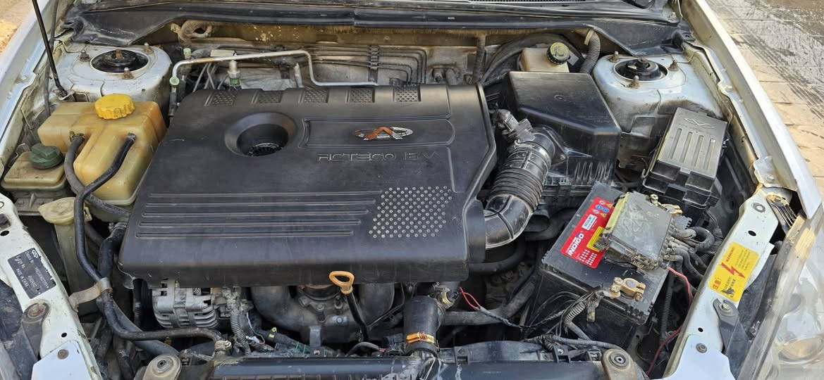 شيري a5 للبيع مديل 2010
مكينه كير بلادي 
مكفوله من الضربه ولا قطعه مبدله 
الرقم بغداد ألماني مشروع وطني 
السنويه ما صاقطه 
السعر. 40 أوبيه مجال للطيبين 
***********
