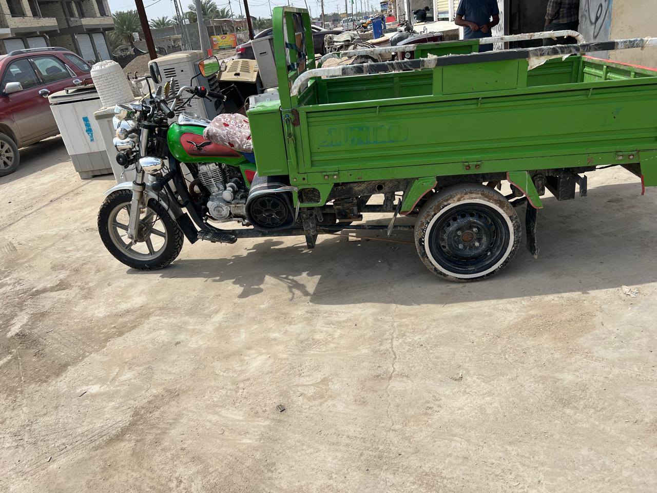 سلام عليكم 
متاح ستوته للبيع موديل ٢٣ لون أخضر أوراق اصولي 
كهربائية كله شغاله ستوته مشي خير من الله جاهزه من كلشي 
***********
المكان حله ورديه خارج قرب محطه المقادير
