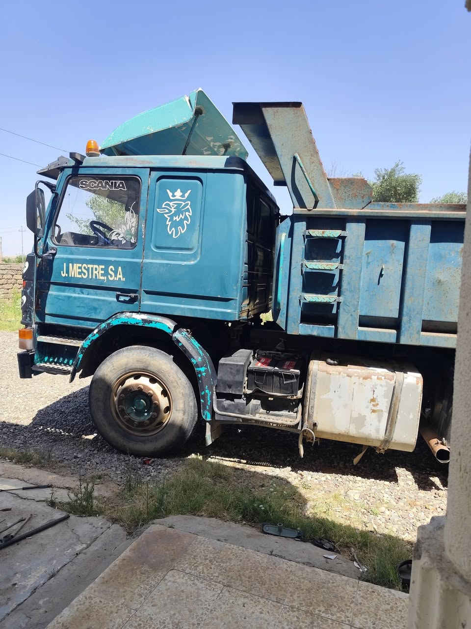 سكانيا ١١٣ محرك ستندر لا صرف ولا تبخير ١٢ونص تبريد مجموعه سنكل جوبلس بومه فلتر رقم فحص نينوي مرسم داخله قرص السعر ١٣٥ورقه جنوب الموصل *********** اللون زيتوني
