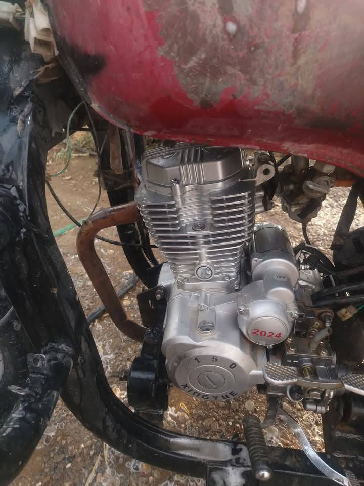 سلام عليكم 
ستوته البيع 
موديل 2014
محرك 2024 مامفتوح 
نضافه فول 
لاصرف ولا بخار 
هاي جدام العين 

السعر 550وبيه مجال 
رجآ رجآ المو شراي لا يكسر بل سعر 
او الاتصال عل الرقم ***********
