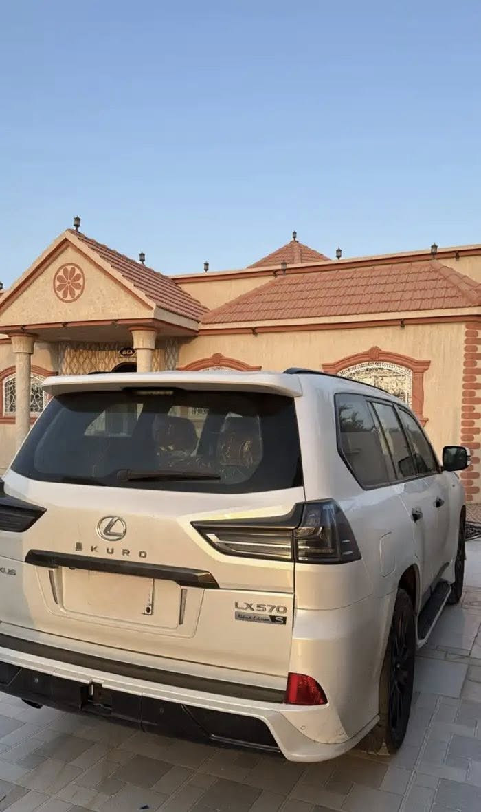 السلام عليكم//  

بدون اوراق كلك ادوات رقم دهوك توام 

لكزس   فول    2020 بلاك ادشن 

 كفاله سرق صبغ عشاير انتربول 

السعر //((170  ورقه ))

مكفول من الصبغ والكص والسرقه 

وتساب موجود لان ما متواجد على الاتصال فقط وتساب

***********
