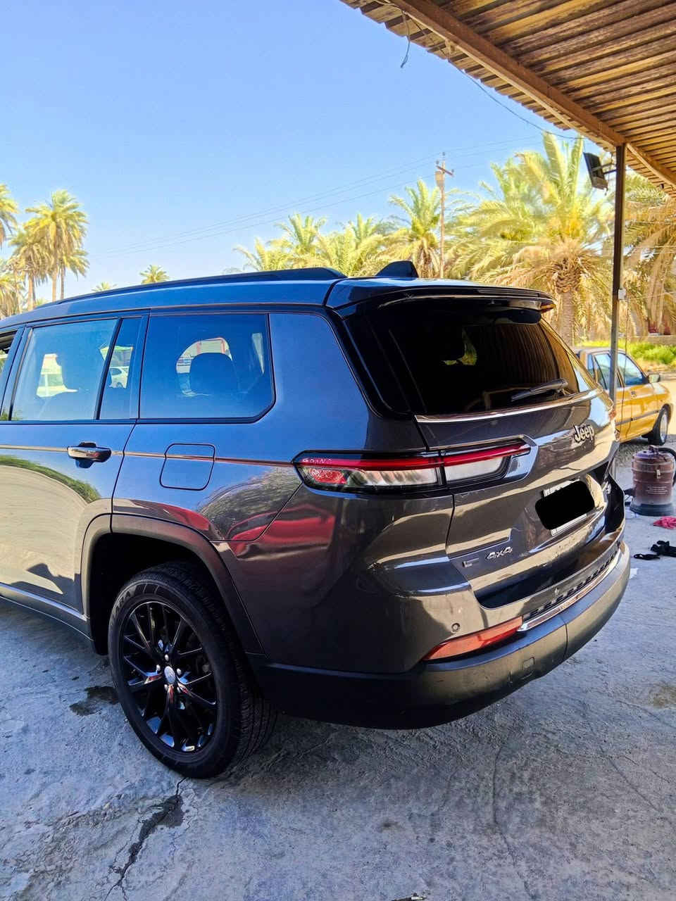 جيب كراند شيروكي 2024 وارد امريكي 

المسافة المقطوعة : 2000 ميل 

         حجم المكينه : 3.6    V6

الضرر :سرقه بيبان جاملغات بنيد  نفس الون بدون صبغ 

                   الايرباك : سليم مطاك ولا ايرباك   

#مواصفاتها

1.شاشه

2.فتحه

3.بصمه

4.كشنات كهرباء

5.ويل كب

6.رادار امامي

7.لايتات زنون 

8.هيتر بالاستيرن 

9.بكلايت لد

10.حساسات خلفيه 

11.تشغيل عن بعد

12.اشاير بالمري 

13.بصمة ابواب

14.هندبريك بصمه

15.رادارات 360

16.كامرا خلفيه

17.هيترات بالكشنات

18.قطعتين تبريد

19.سبعه راكب  
20 .فتحه 

#السعر : 228

تفاصيل اكثر هذا رقمي ***********
*********** تحياتي 

مكاني بابل الحله

