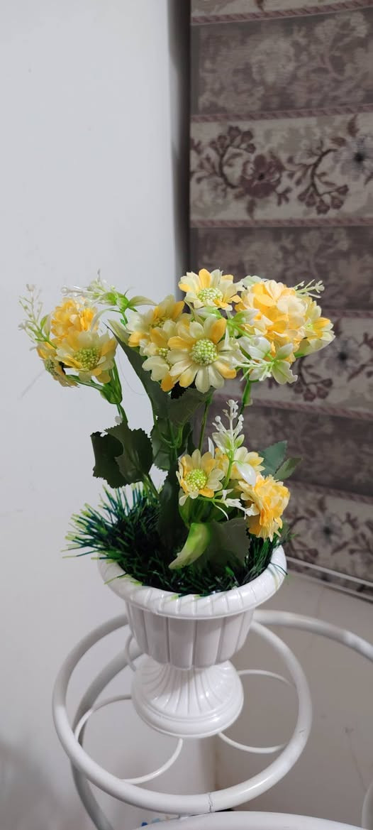 أشجار وسنادين ورد بأشكال جميله وقياسات مختلفه جمله ومفرد للطلب راسل البيج او الاتصال ب الرقم *********** واتساب نفس الرقم
