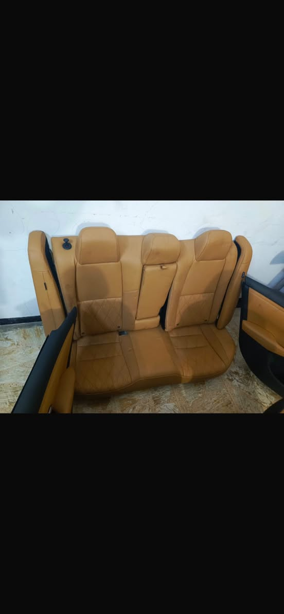 السلام عليكم للبيع غرفه نيسان سنترا
من موديل 2020-2026
كامله مقفله مشمشي اربع بطائن وكشنات
ودشبول وفرس
وتكايات
السعر $700
للاتصال
***********
العنوان بغداد حي القاهره
