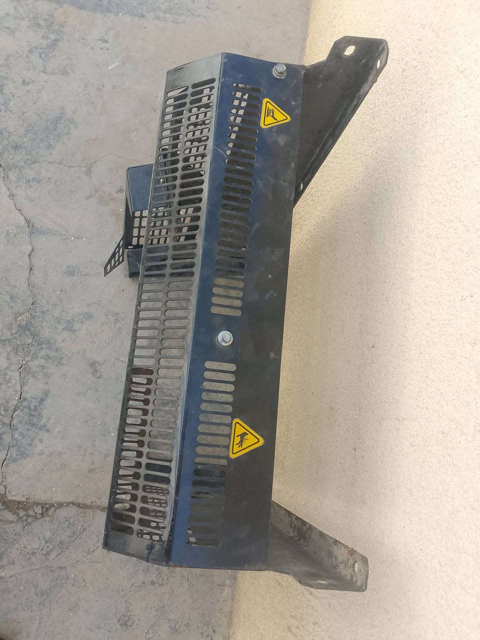 سلام عليكم  حاضن حديد مال بيركز انكليزي  الحديث الحاضن جديد كلش السعر 175 وبي مجال عنوان بغداد ابو غريب الستفسار اتصل علة هاذ الرقم او مراسلة واتساب ***********
