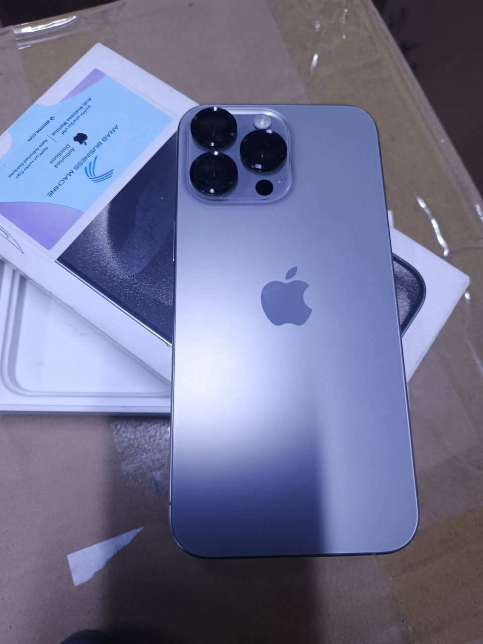 السلام عليكم ايفون 15 بروماكس ذاكرة ٢٥٦ كل شي مامبدل بي أي شي جديد بطارية ٩٦ مشحون ٢٧٠ مره سعره مليون ١٥٠ وبي مجال شراي يتصل *********** متواجد واتساب فقط
