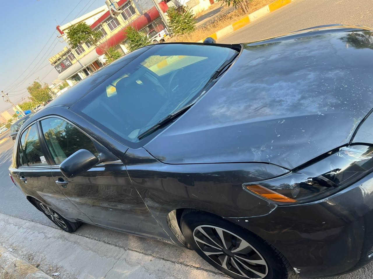Toyota Camry 2009 Le 
کـامری 2009 
 - هیچی پـێوە نیـیە 
 - تەنهـا کاڵ بوونەوەی هەیە و بێ بۆیـاخە 
 - تەقە و ڕەقە و کارەبای هەموو شتێک بە شەرت
 - ٤ تـایەی لۆکی لە ژێرە 
 - سەیارەکە بێ مەسروف و بێ کێشەیە 
 - سەنەوی تـا ٢٠٢٣٠ تازەیە 
 - کـارت بەنزینی هـەیە و بە ناو خۆمانەوەیە 
 - نـرخی کۆتای ٩٠ گەڵا و مەجالێکی کەم     *********** شمشمل, السليمانية
