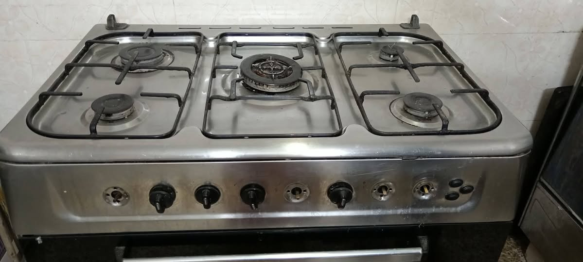 طباخ للبيع 60 وبيه مجال للاستفسار الاتصال على الرقم***********
