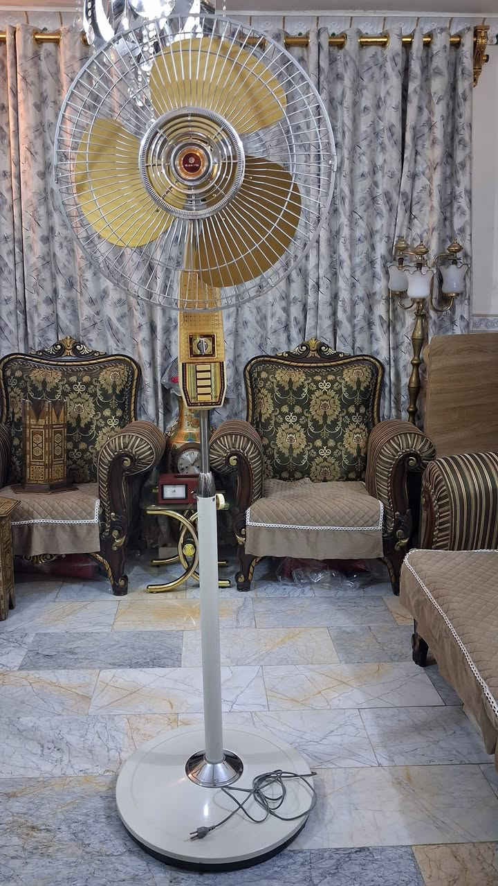 بسم الله الرحمن الرحيم 
مروحة سانيو ياباني الحجم الكبير (الشبح ) نظافة عالية جدا جدا ملف بلادي اصلي بكلبسات الشركة استيراد المنشأة العامة التجارية العراقية السعر والاستفسار على الخاص العنوان بغداد البلديات يوجد توصيل


**إذا كنت صاحب هذا الإعلان وتريد حذفه لأي سبب، رجاءا أرسل رسالة إلى الدعم الفني**