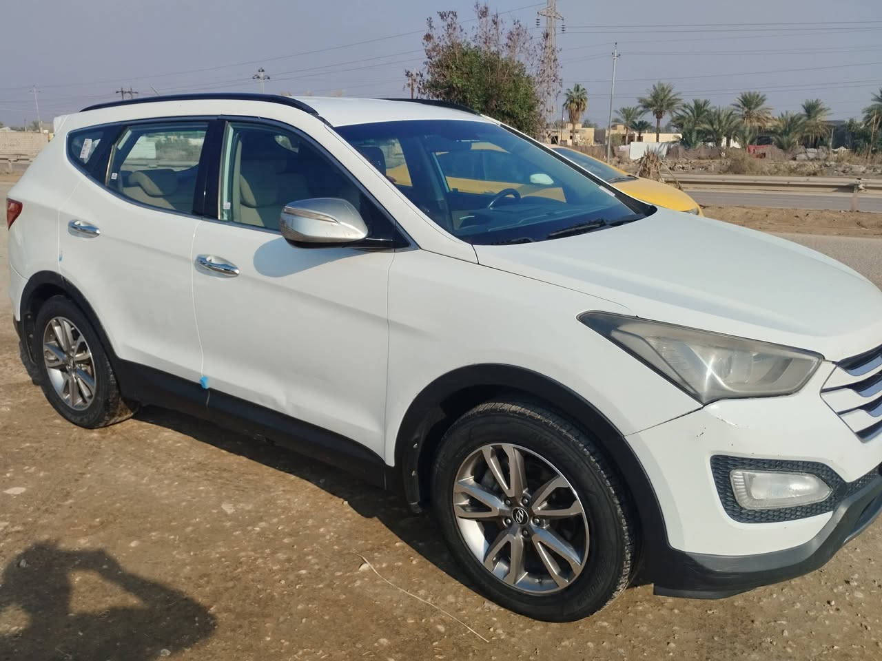 سنتافي خليجي مديل ١٣/  ٧راكب ٣ قطع تربيد  رقم سلمانيه بسمي مكينه ٤سلندر ٢٤٠٠ حداديه خير من الله كير مكينه شرط بيه ٣ قطع صبغ بدون دواخل  ولا قطعه مفتوحه شرط السعر ١٤٠ وبيه مجال مكاني الدوانيه ممتواجده عل فيس هذا رقمي وتصل ***********
