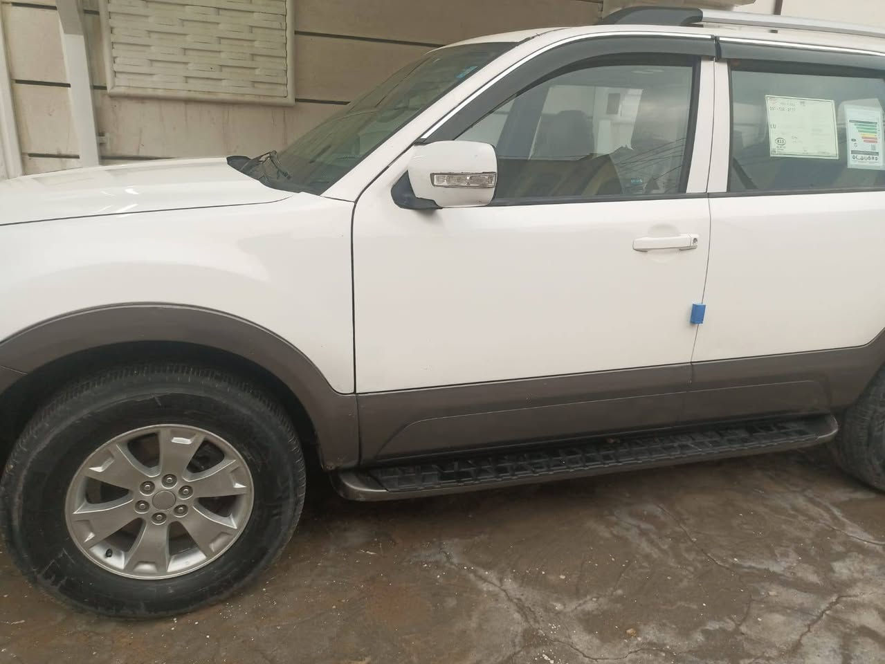 مهافي موديل 2014  رقم قادسيه بأسمي  بيها صفحه   التكم جهة العبري بيهن تصليح والشاصي صبغ عام  مابيها جفيه محرك كير حداديه تبريد تخم تاير كفاله السياره فول عدا البصمه جاهزه من كلشي السياره احلى من الصور  السعر 110 عنواني نجف ابو صخير ***********
