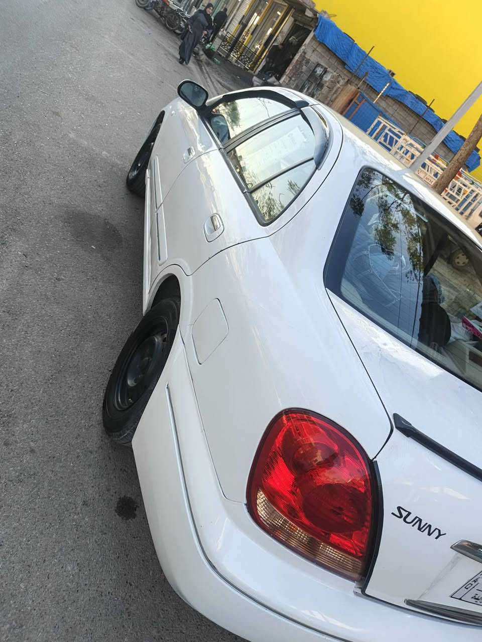 سلام عليكم سيارة نيسان سني ياباني موديل ٢٠٠٧ رقم ديالة
شرط تحويل باسمي سنوي جديد لحد ٢٠٣١
سيارة مصبوغ عام لجمالية بدون ضربة و دواخل 
بس بي ضرب خلفي بدون دواخل 
گير و محرك و تبريد بشرط 
سعر ٧٥  وةرةقة و مجال
***********
