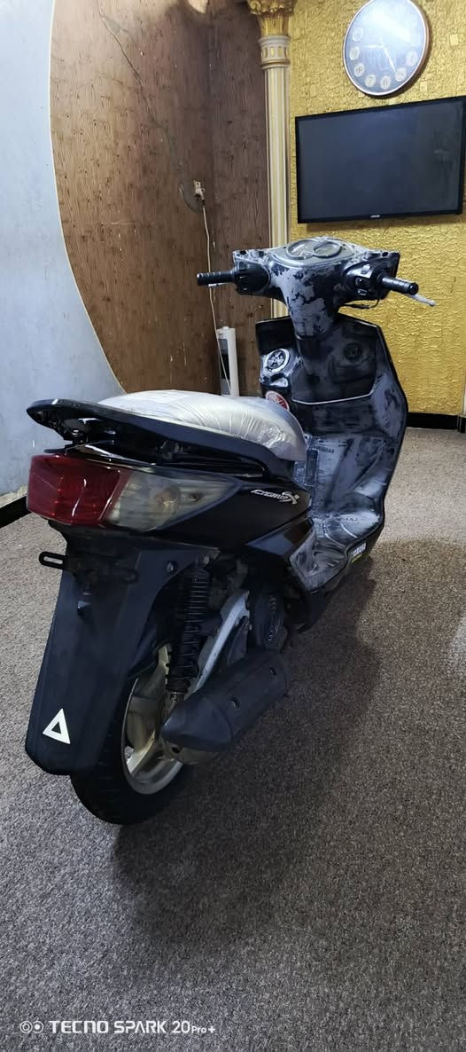 الله يساعدهم سكنس فححلل ياباني
دراجه كفالة عامة أي نقص مابيها مكينة تحط اذانك بيها وماتسمع بجيس دراجه شغل وطلع وين مايعجبك كلشي شغال بيها دهن كل 10 ايام يتبدل ابو 15 بازين كله محسن حط الها تخم تاير جديد تايون قفل صندوق قفل ستيرن حت طسة ما بيها بريك خلفي امامي شغال سعرها 750 مستعجل على بيعتها أو مراوس بدراجة وفرق مو شكال بكاني بغداد رجاعن الموشراي لايتعبني متواجد على الفيس رقمي ***********
